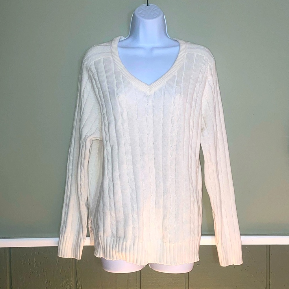 Gilly Hicks V Neck